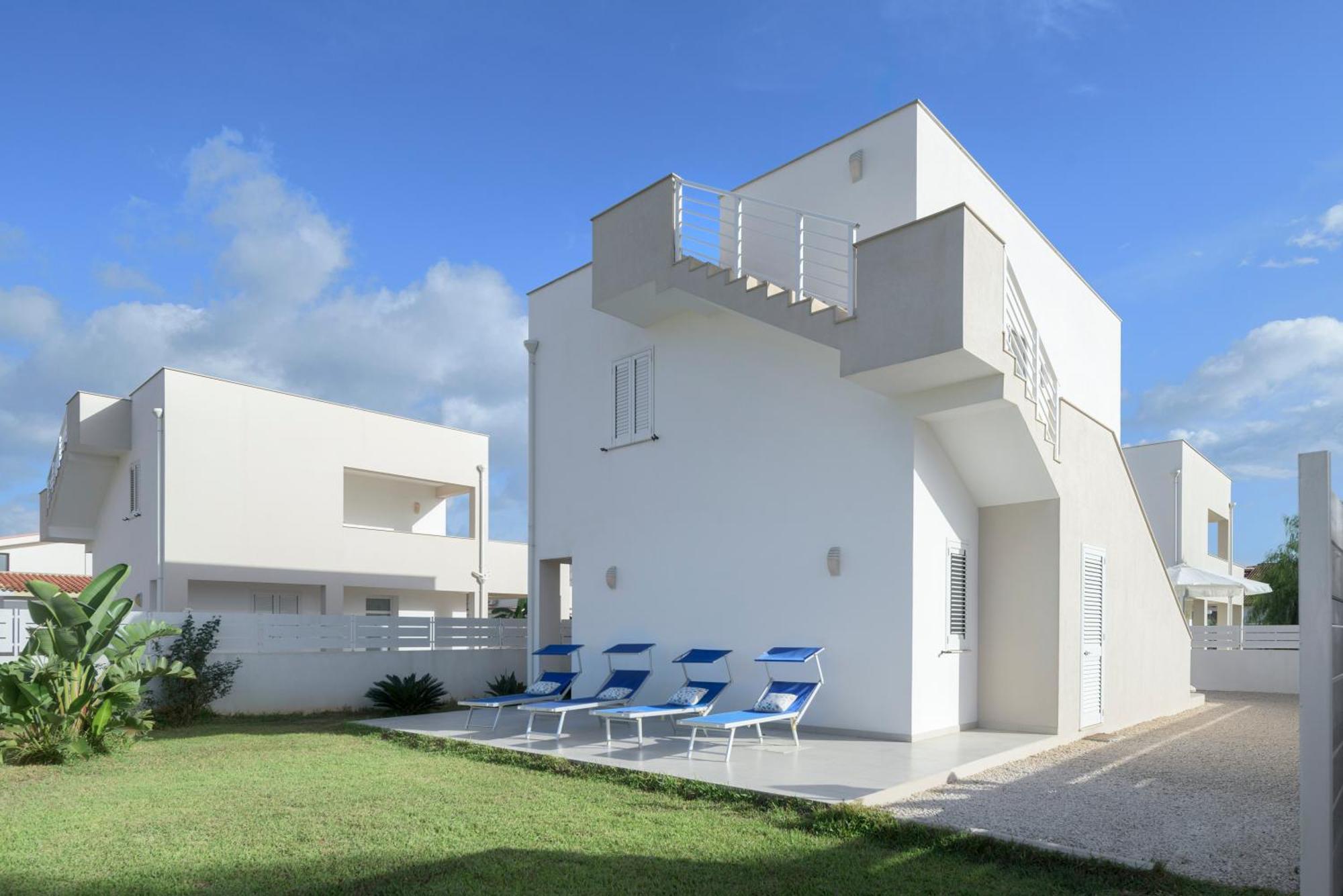 DolceVitaSuites - Modern 3 Bdr Villa in S. Lorenzo Reitani Exterior foto