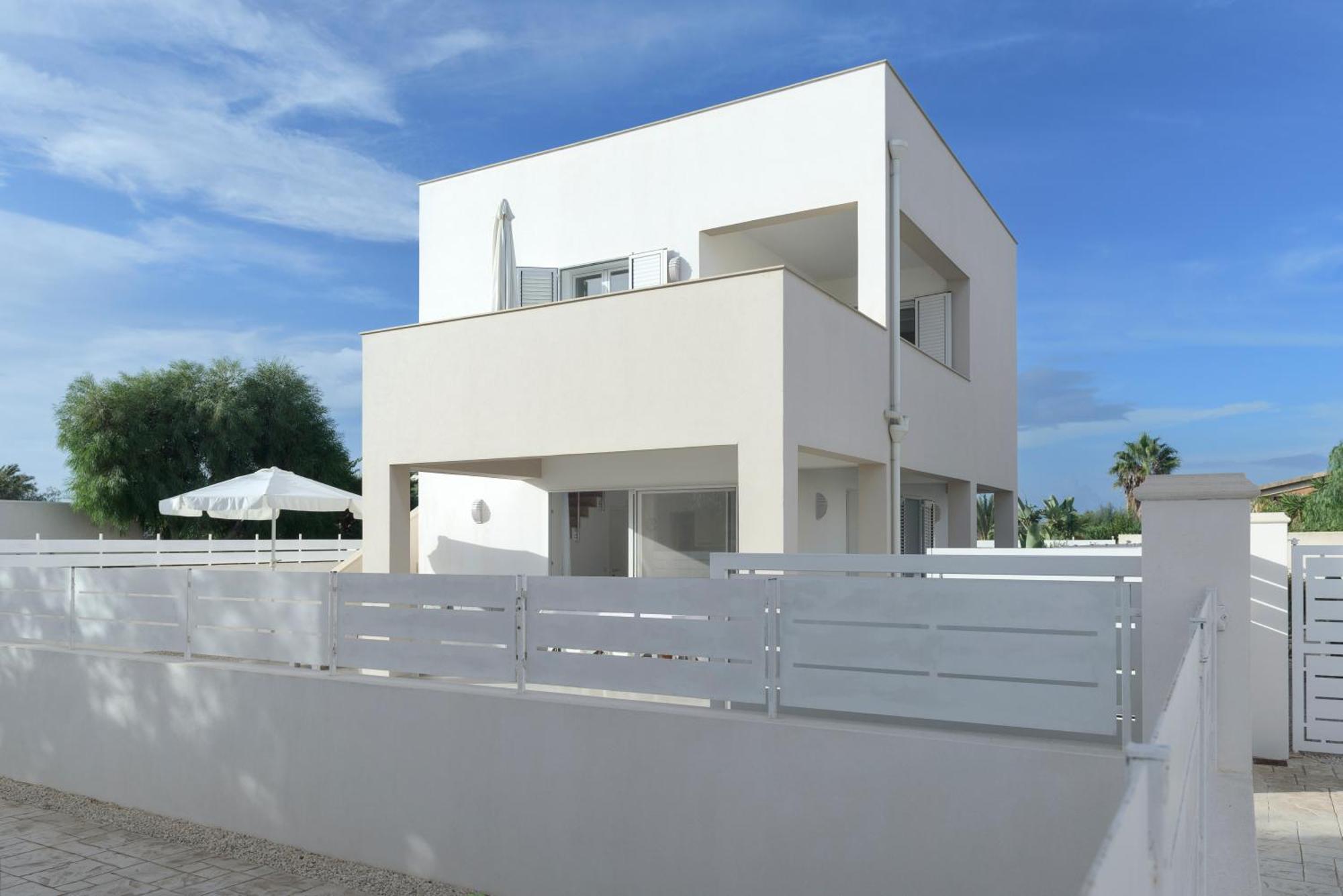 DolceVitaSuites - Modern 3 Bdr Villa in S. Lorenzo Reitani Exterior foto